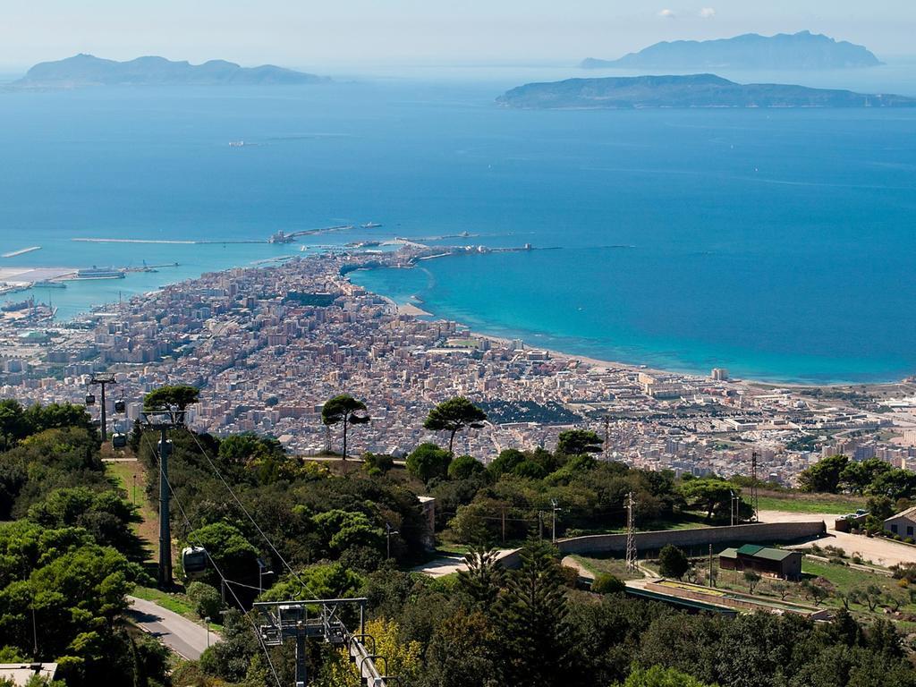 Orlando Vacanze Camere Erice Exteriér fotografie